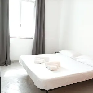  Casa vacanze Semplice Relax Todaro Italia
